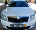 Белый Шкода Октавия, объемом двигателя 1.6 л и пробегом 289 тыс. км за 6800 $, фото 1 на Automoto.ua