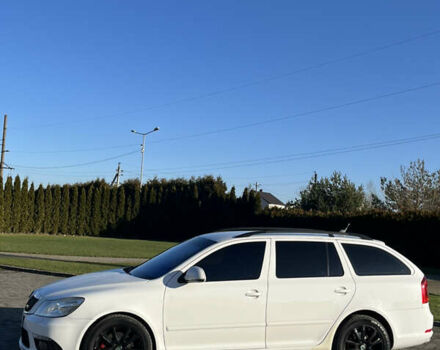 Белый Шкода Октавия, объемом двигателя 1.97 л и пробегом 298 тыс. км за 9999 $, фото 2 на Automoto.ua