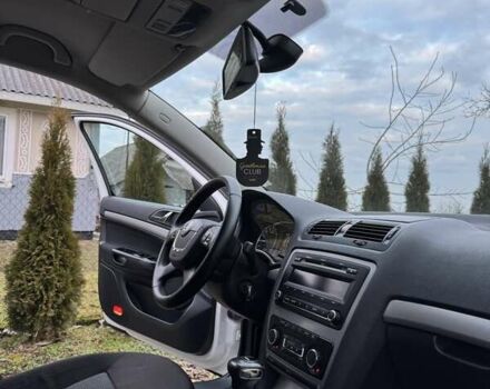 Белый Шкода Октавия, объемом двигателя 1.6 л и пробегом 227 тыс. км за 9400 $, фото 40 на Automoto.ua