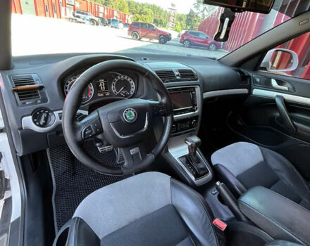 Белый Шкода Октавия, объемом двигателя 1.97 л и пробегом 297 тыс. км за 9300 $, фото 28 на Automoto.ua