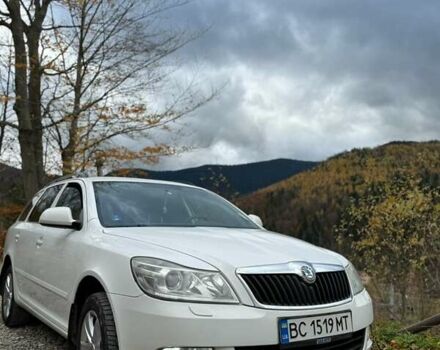 Шкода Октавия 2010 в Стрые на Automoto.ua Белый Шкода Октавия, объемом двигателя 1.6 л и пробегом 295 тыс. км за 8200 $, фото 2 на Automoto.ua
