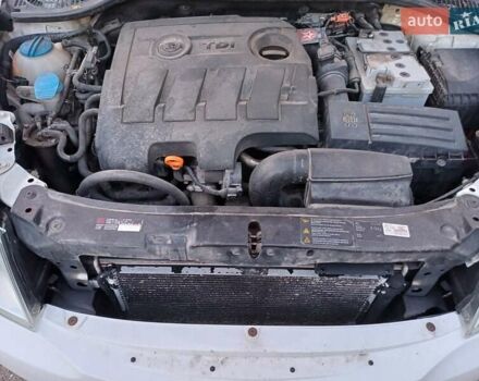 Белый Шкода Октавия, объемом двигателя 1.6 л и пробегом 313 тыс. км за 8700 $, фото 19 на Automoto.ua