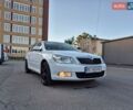 Білий Шкода Октавія, об'ємом двигуна 1.6 л та пробігом 370 тис. км за 6300 $, фото 1 на Automoto.ua