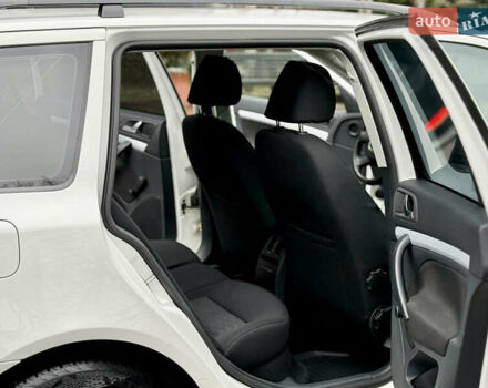 Белый Шкода Октавия, объемом двигателя 1.6 л и пробегом 204 тыс. км за 8999 $, фото 44 на Automoto.ua