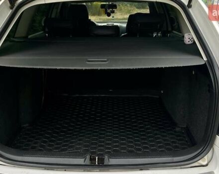 Белый Шкода Октавия, объемом двигателя 1.6 л и пробегом 302 тыс. км за 6600 $, фото 9 на Automoto.ua