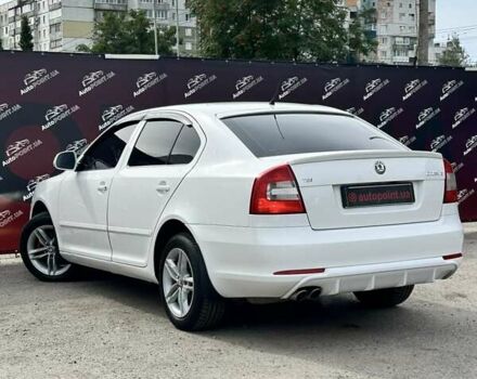Білий Шкода Октавія, об'ємом двигуна 1.8 л та пробігом 233 тис. км за 8200 $, фото 8 на Automoto.ua