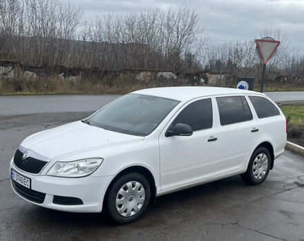 Белый Шкода Октавия, объемом двигателя 1.4 л и пробегом 164 тыс. км за 7400 $, фото 2 на Automoto.ua