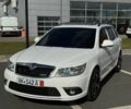 Белый Шкода Октавия, объемом двигателя 2 л и пробегом 311 тыс. км за 10999 $, фото 1 на Automoto.ua