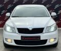 Білий Шкода Октавія, об'ємом двигуна 1.8 л та пробігом 233 тис. км за 8200 $, фото 1 на Automoto.ua