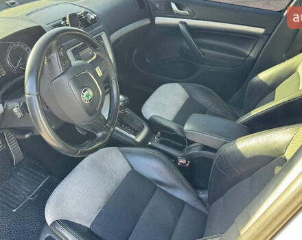 Белый Шкода Октавия, объемом двигателя 1.9 л и пробегом 360 тыс. км за 11000 $, фото 5 на Automoto.ua