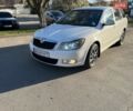 Белый Шкода Октавия, объемом двигателя 1.6 л и пробегом 260 тыс. км за 6700 $, фото 2 на Automoto.ua