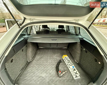 Белый Шкода Октавия, объемом двигателя 1.6 л и пробегом 204 тыс. км за 8999 $, фото 43 на Automoto.ua