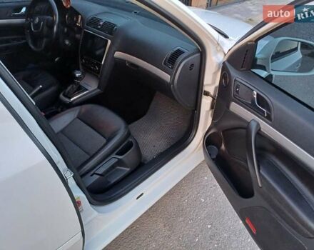 Белый Шкода Октавия, объемом двигателя 1.6 л и пробегом 313 тыс. км за 8700 $, фото 6 на Automoto.ua