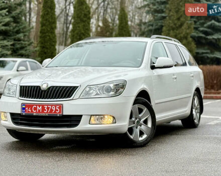 Белый Шкода Октавия, объемом двигателя 1.6 л и пробегом 204 тыс. км за 8999 $, фото 1 на Automoto.ua