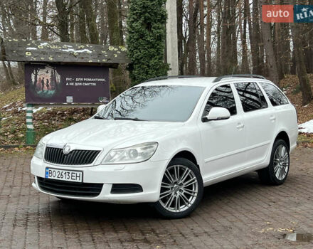 Белый Шкода Октавия, объемом двигателя 1.6 л и пробегом 309 тыс. км за 7499 $, фото 2 на Automoto.ua