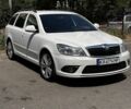 Білий Шкода Октавія, об'ємом двигуна 1.98 л та пробігом 193 тис. км за 8000 $, фото 1 на Automoto.ua