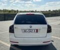 Белый Шкода Октавия, объемом двигателя 2 л и пробегом 311 тыс. км за 10999 $, фото 3 на Automoto.ua