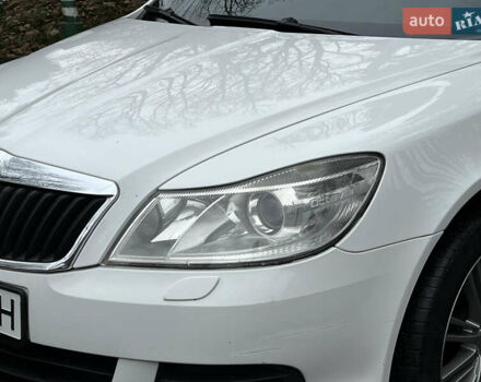 Белый Шкода Октавия, объемом двигателя 1.6 л и пробегом 309 тыс. км за 7499 $, фото 24 на Automoto.ua