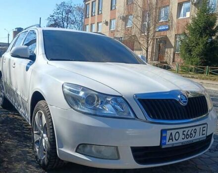Белый Шкода Октавия, объемом двигателя 1.6 л и пробегом 260 тыс. км за 6800 $, фото 7 на Automoto.ua