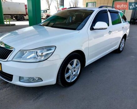 Белый Шкода Октавия, объемом двигателя 1.6 л и пробегом 289 тыс. км за 6800 $, фото 7 на Automoto.ua