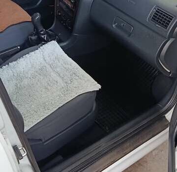 Белый Шкода Октавия, объемом двигателя 1.6 л и пробегом 192 тыс. км за 6500 $, фото 6 на Automoto.ua