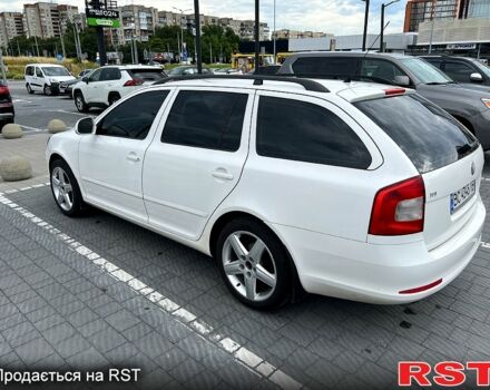 Белый Шкода Октавия, объемом двигателя 1.6 л и пробегом 320 тыс. км за 6200 $, фото 3 на Automoto.ua