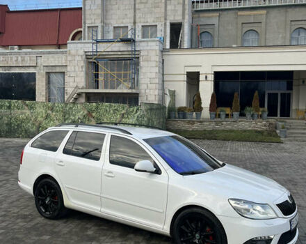 Белый Шкода Октавия, объемом двигателя 1.97 л и пробегом 298 тыс. км за 9999 $, фото 20 на Automoto.ua