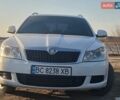 Белый Шкода Октавия, объемом двигателя 1.6 л и пробегом 325 тыс. км за 6800 $, фото 1 на Automoto.ua
