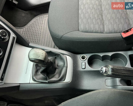 Белый Шкода Октавия, объемом двигателя 1.6 л и пробегом 309 тыс. км за 7499 $, фото 48 на Automoto.ua