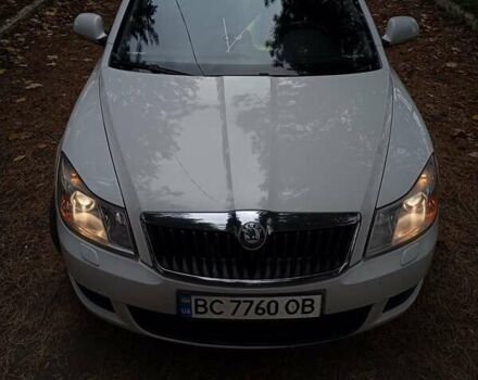 Шкода Октавія 2010 у Самборе на Automoto.ua Білий Шкода Октавія, об'ємом двигуна 1.6 л та пробігом 300 тис. км за 7700 $, фото 1 на Automoto.ua