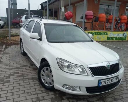 Белый Шкода Октавия, объемом двигателя 1.6 л и пробегом 360 тыс. км за 7900 $, фото 7 на Automoto.ua