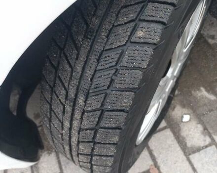 Белый Шкода Октавия, объемом двигателя 1.6 л и пробегом 360 тыс. км за 7900 $, фото 3 на Automoto.ua