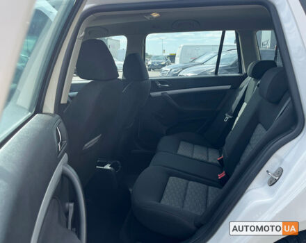 Белый Шкода Октавия, объемом двигателя 1.6 л и пробегом 245 тыс. км за 8200 $, фото 27 на Automoto.ua