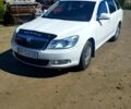 Білий Шкода Октавія, об'ємом двигуна 1.6 л та пробігом 259 тис. км за 8000 $, фото 1 на Automoto.ua
