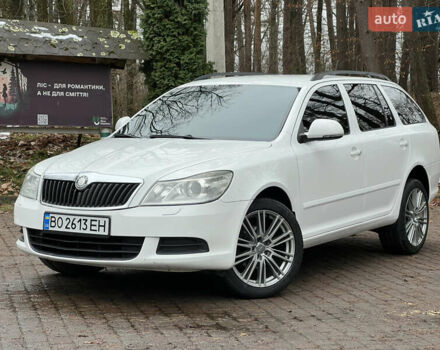 Белый Шкода Октавия, объемом двигателя 1.6 л и пробегом 309 тыс. км за 7499 $, фото 3 на Automoto.ua