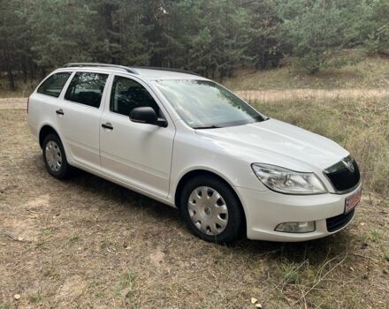Белый Шкода Октавия, объемом двигателя 1.6 л и пробегом 263 тыс. км за 7499 $, фото 1 на Automoto.ua