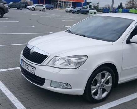 Белый Шкода Октавия, объемом двигателя 1.6 л и пробегом 258 тыс. км за 7900 $, фото 5 на Automoto.ua