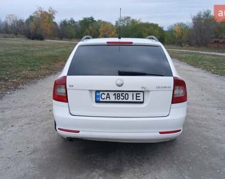 Белый Шкода Октавия, объемом двигателя 1.6 л и пробегом 258 тыс. км за 7900 $, фото 10 на Automoto.ua