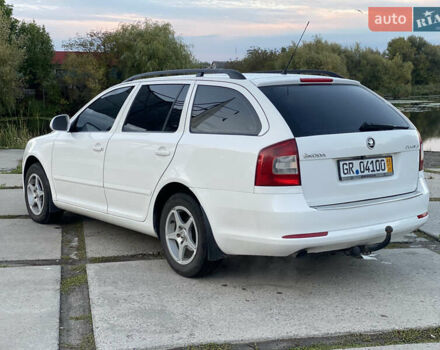 Белый Шкода Октавия, объемом двигателя 1.6 л и пробегом 281 тыс. км за 8600 $, фото 4 на Automoto.ua