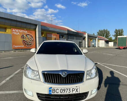 Белый Шкода Октавия, объемом двигателя 1.6 л и пробегом 291 тыс. км за 8200 $, фото 7 на Automoto.ua