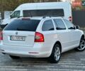 Белый Шкода Октавия, объемом двигателя 1.6 л и пробегом 300 тыс. км за 5999 $, фото 7 на Automoto.ua