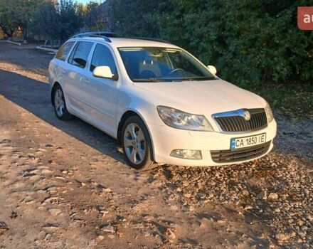 Белый Шкода Октавия, объемом двигателя 1.6 л и пробегом 258 тыс. км за 7900 $, фото 2 на Automoto.ua