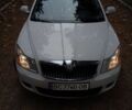 Белый Шкода Октавия, объемом двигателя 1.6 л и пробегом 300 тыс. км за 7350 $, фото 1 на Automoto.ua