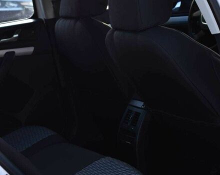 Білий Шкода Октавія, об'ємом двигуна 1.6 л та пробігом 259 тис. км за 7200 $, фото 16 на Automoto.ua