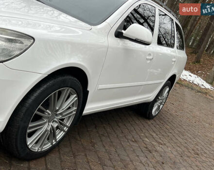 Белый Шкода Октавия, объемом двигателя 1.6 л и пробегом 309 тыс. км за 7499 $, фото 25 на Automoto.ua