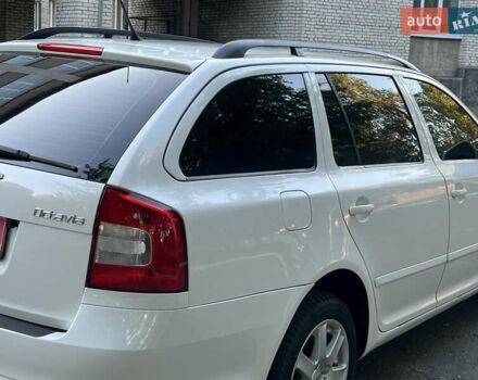 Білий Шкода Октавія, об'ємом двигуна 1.6 л та пробігом 261 тис. км за 7400 $, фото 28 на Automoto.ua