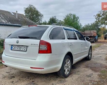 Белый Шкода Октавия, объемом двигателя 1.6 л и пробегом 301 тыс. км за 6500 $, фото 7 на Automoto.ua