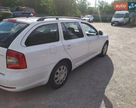 Білий Шкода Октавія, об'ємом двигуна 1.6 л та пробігом 220 тис. км за 7600 $, фото 1 на Automoto.ua