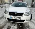 Белый Шкода Октавия, объемом двигателя 1.6 л и пробегом 185 тыс. км за 7600 $, фото 1 на Automoto.ua