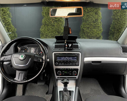 Белый Шкода Октавия, объемом двигателя 1.6 л и пробегом 271 тыс. км за 7950 $, фото 42 на Automoto.ua